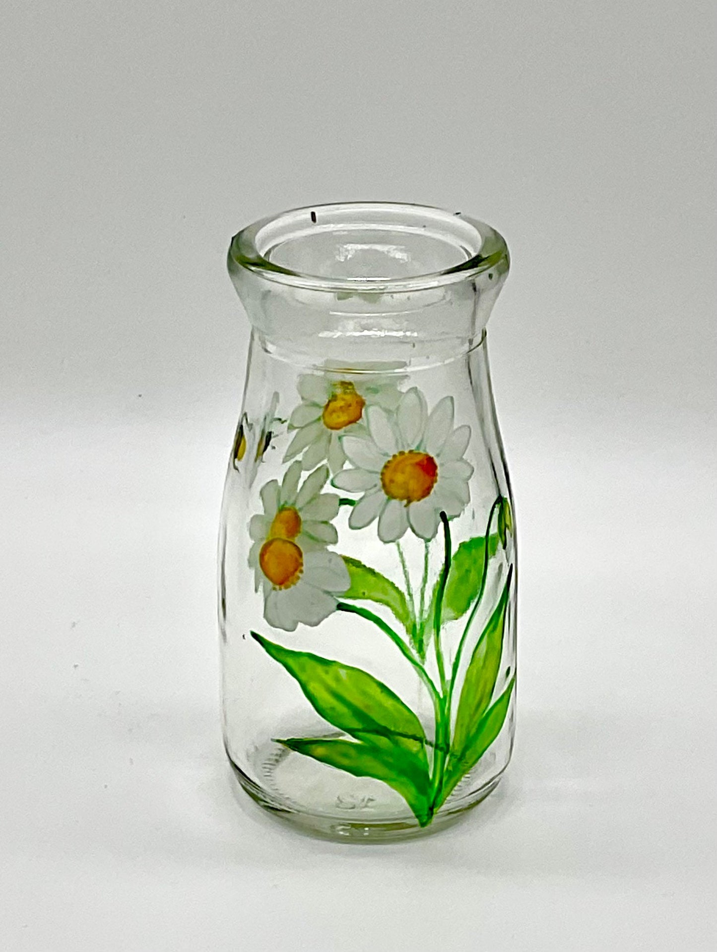 Daisies and bee mini bottle vase
