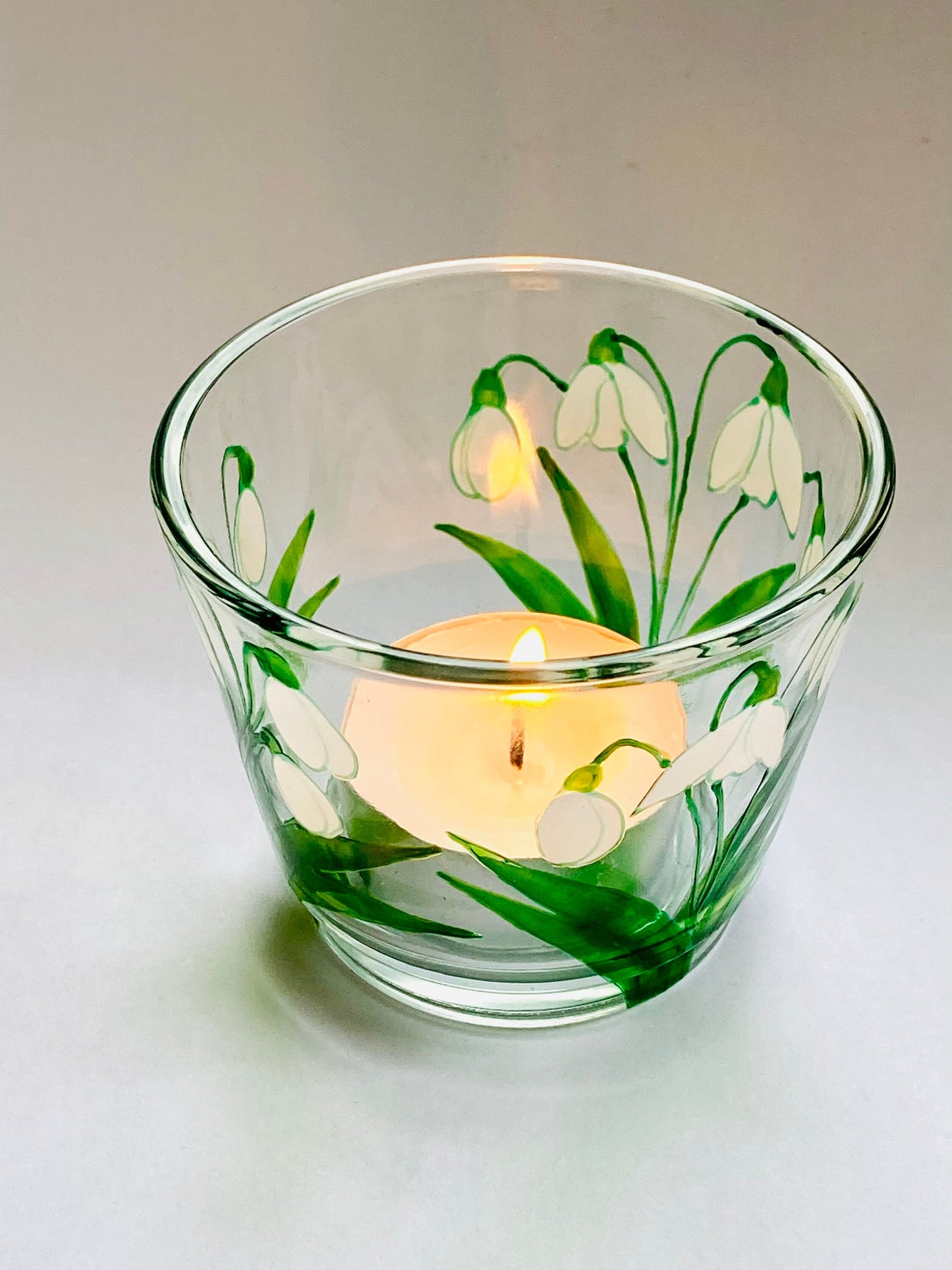 Snowdrops design candle holder