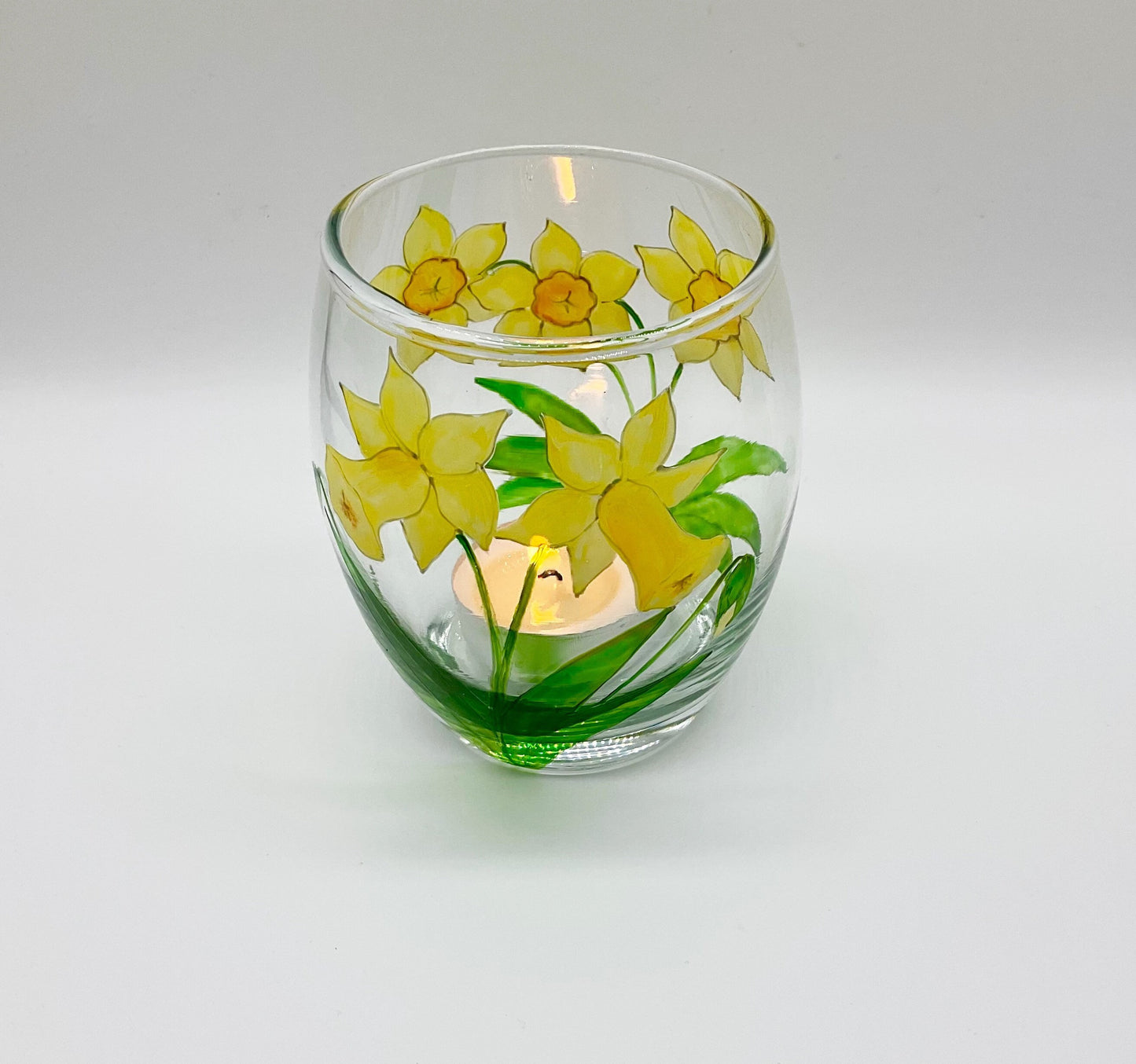 Daffodil design candle holder